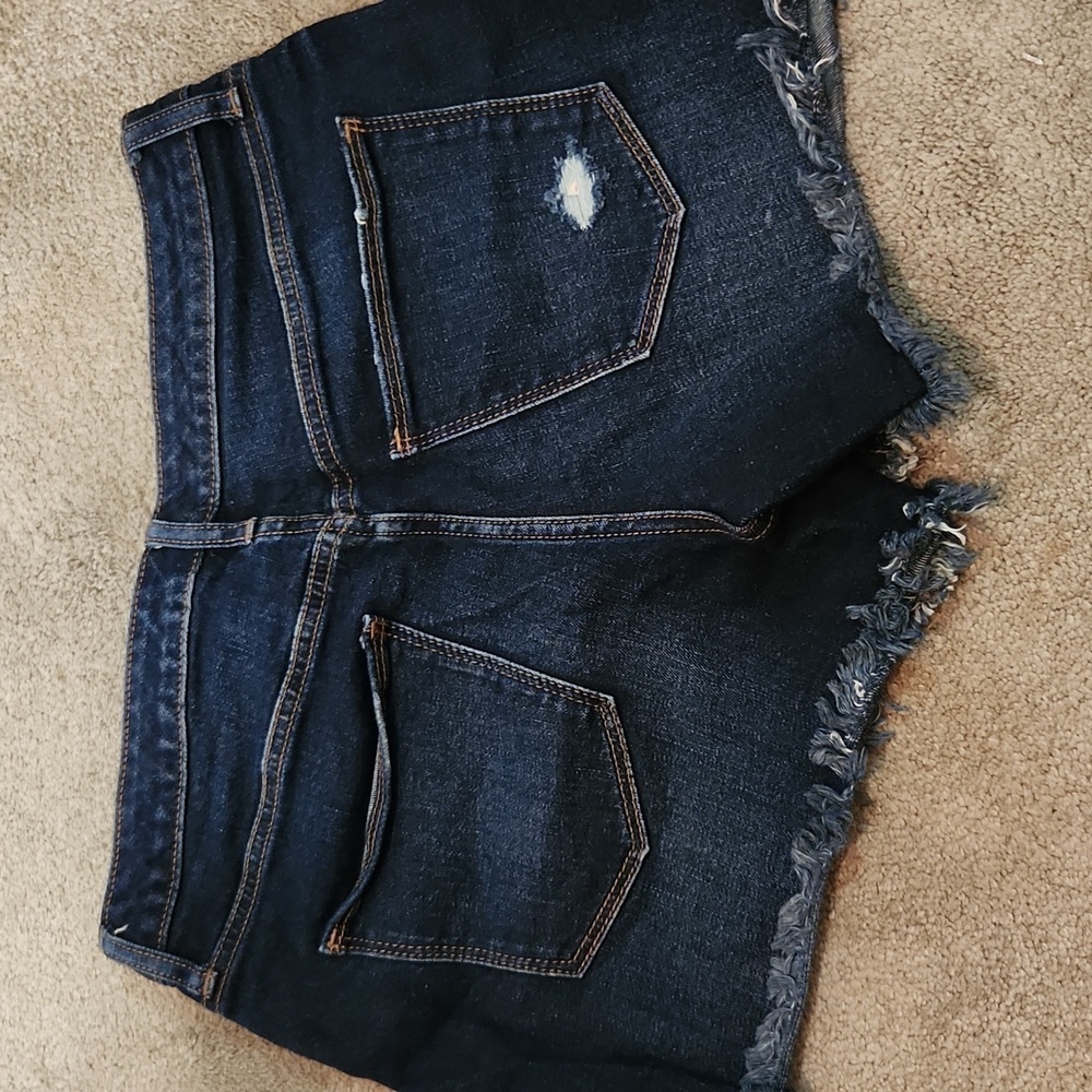 Universal Threads Shorts Size 6 Distressed Denim … - image 2